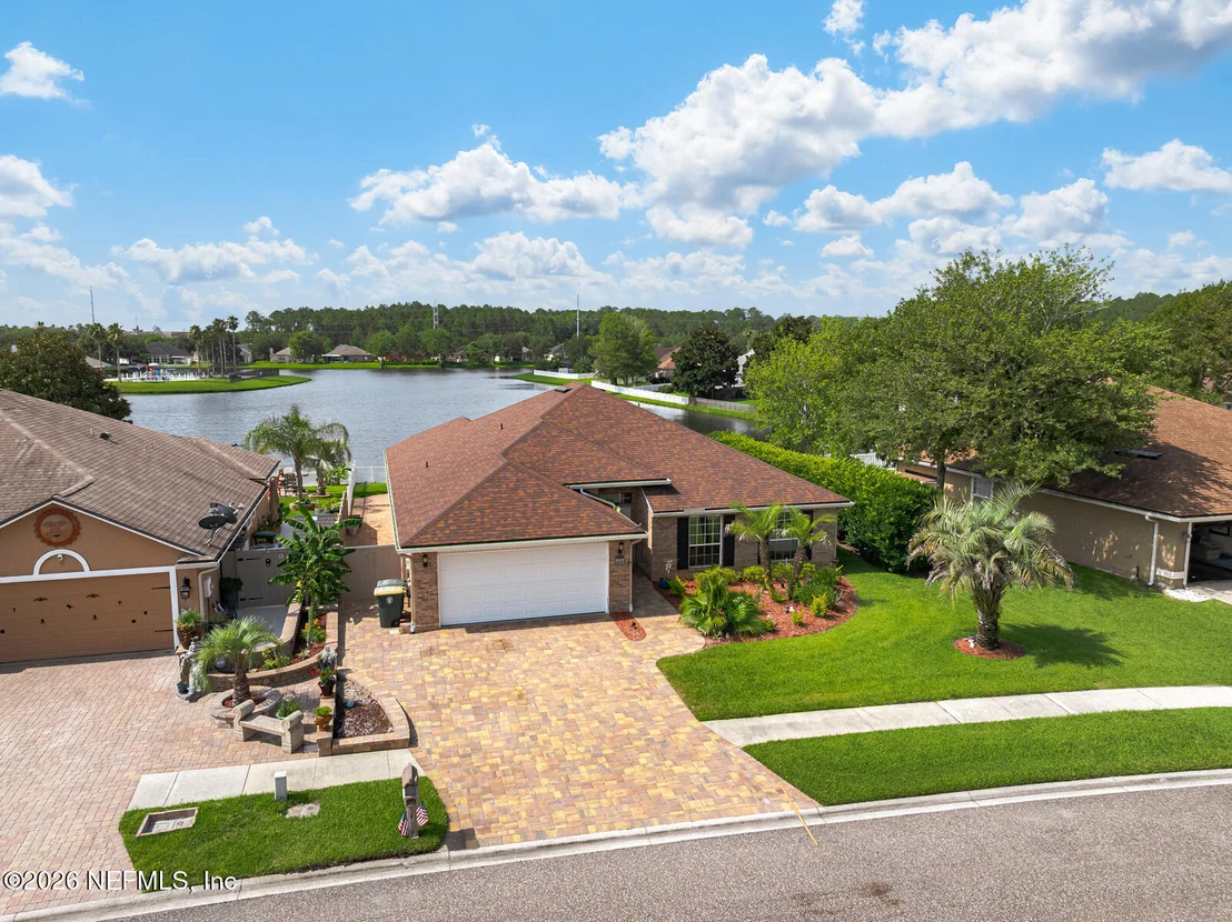 Photo of 12156 CEDAR TRACE Drive N