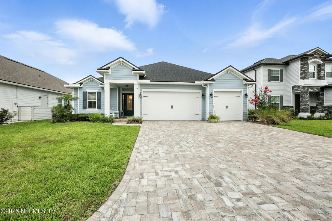 Photo of 141 TARTAN Court