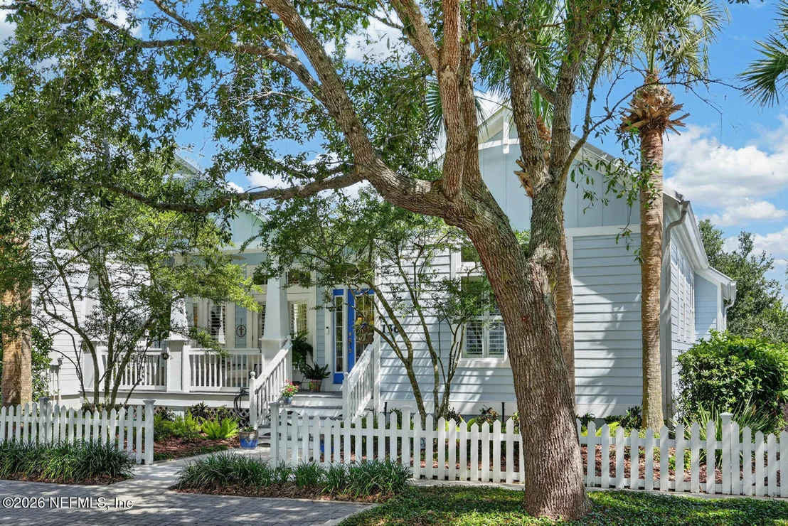 Photo of 136 ISLAND COTTAGE Way