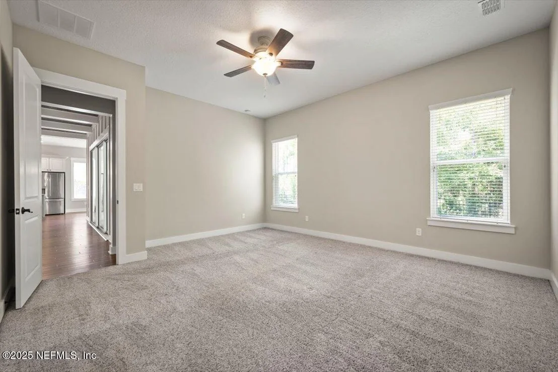 Photo of 305 SEAHILL Drive