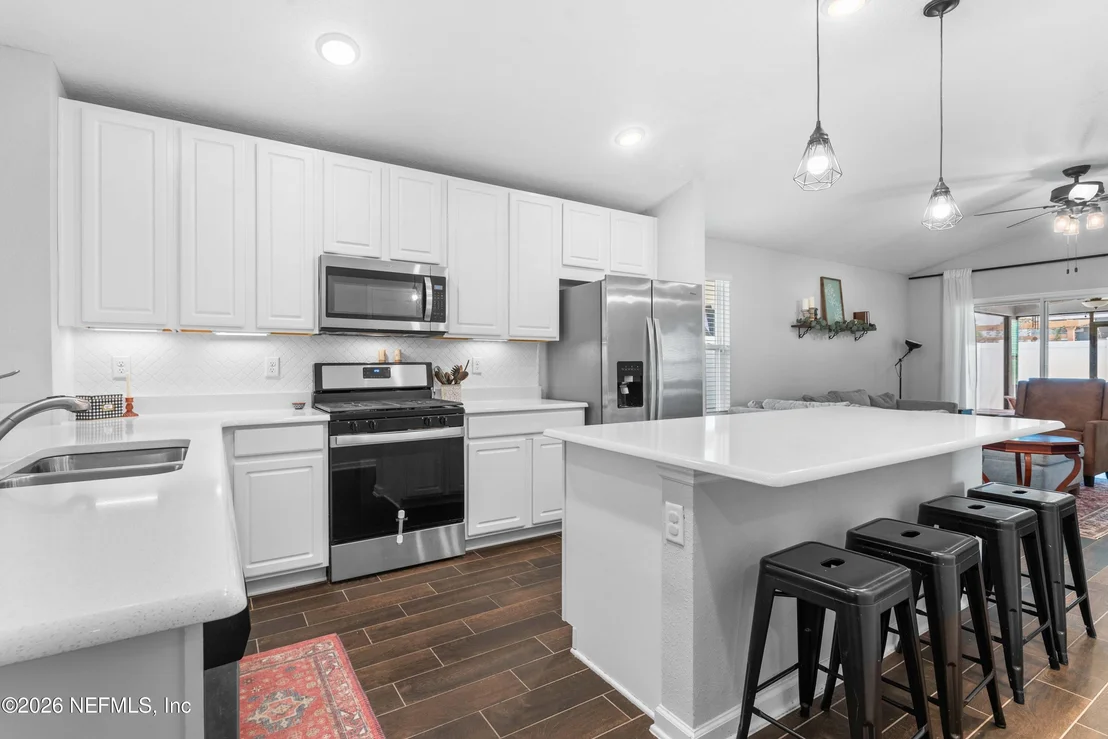 Photo of 74 SANDERSON Drive