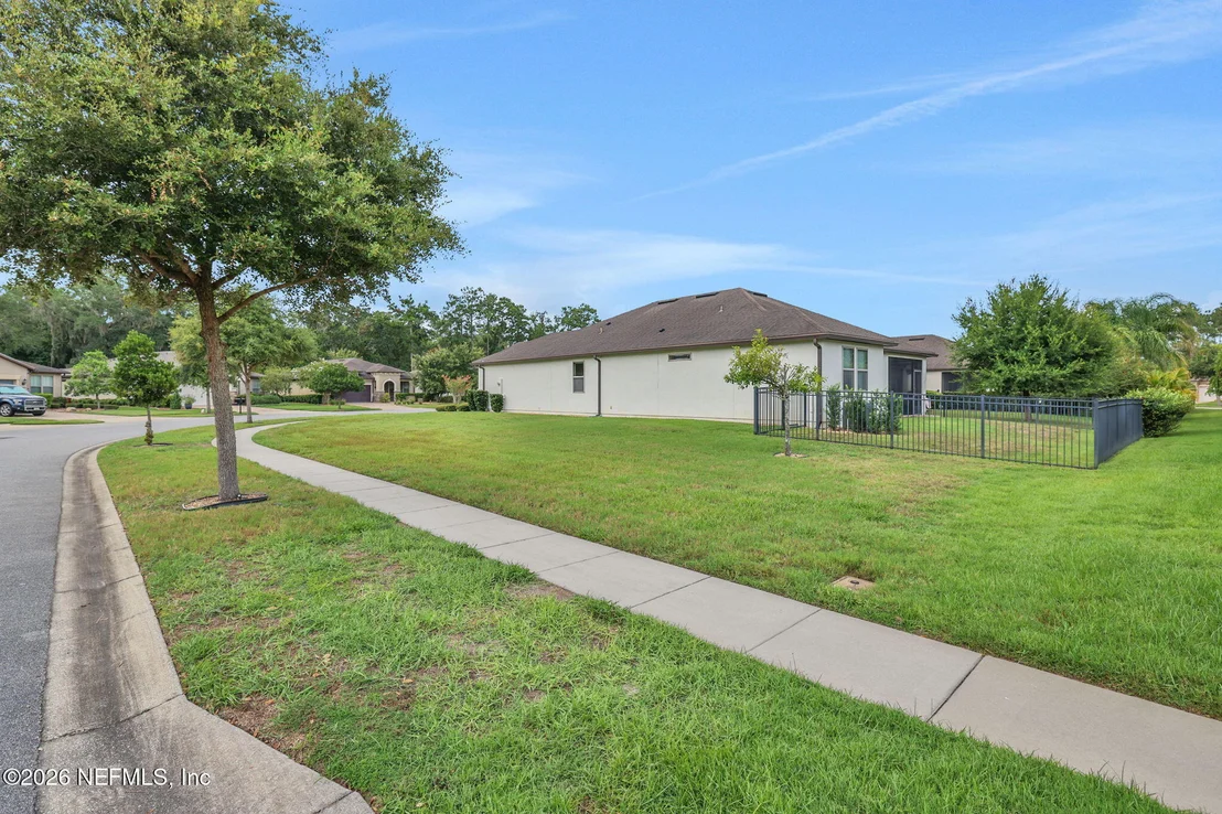 Photo of 394 WINDING PATH Drive