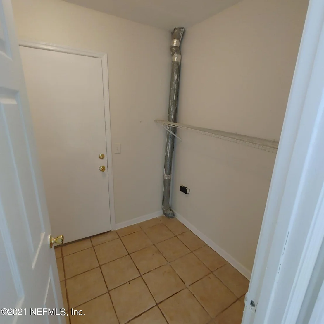 Photo of 10945 READING Road