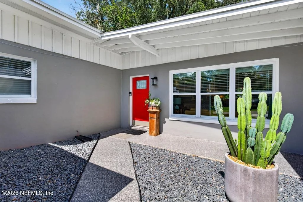 Photo of 1215 LE BRUN Drive