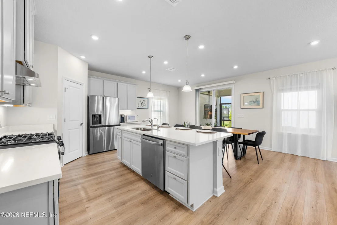 Photo of 307 BUFFALO Court