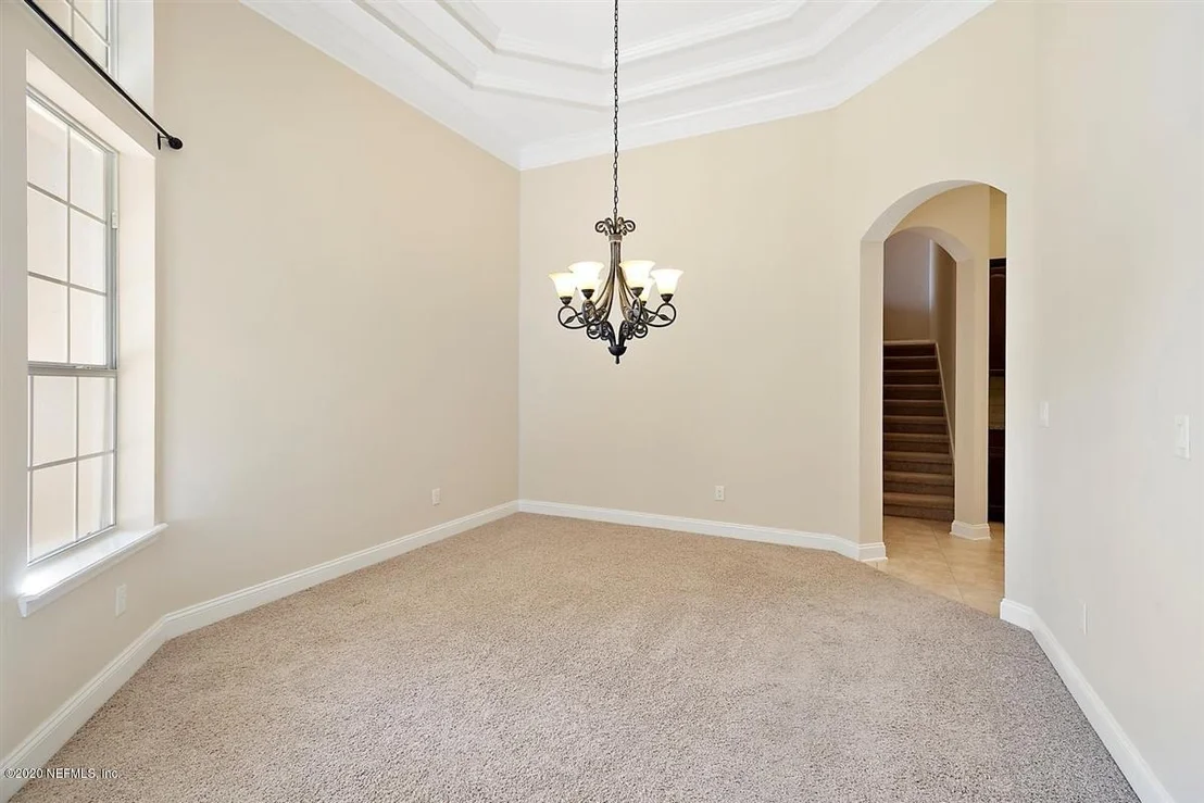 Photo of 305 TAVISTOCK Drive