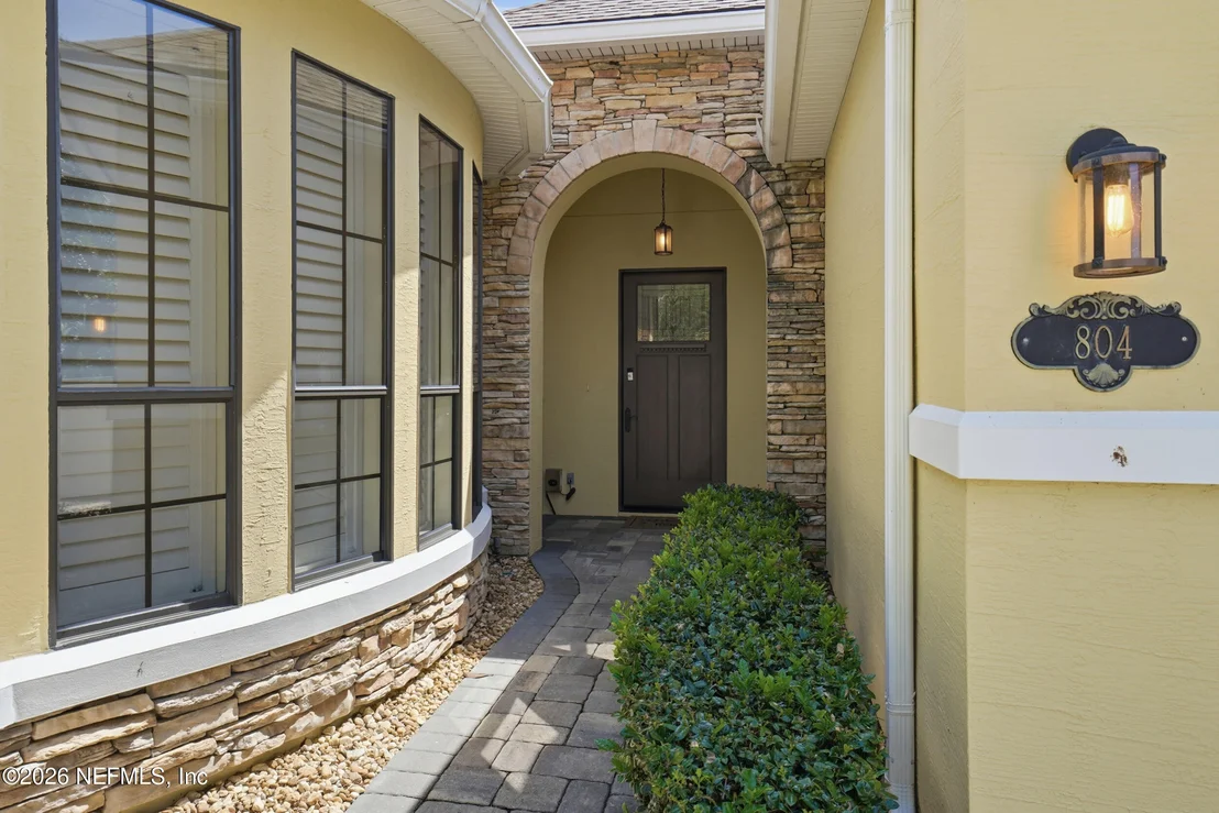 Photo of 804 STELLING Court