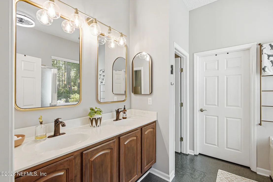 Photo of Unit D at 1861 COPPER STONE Drive