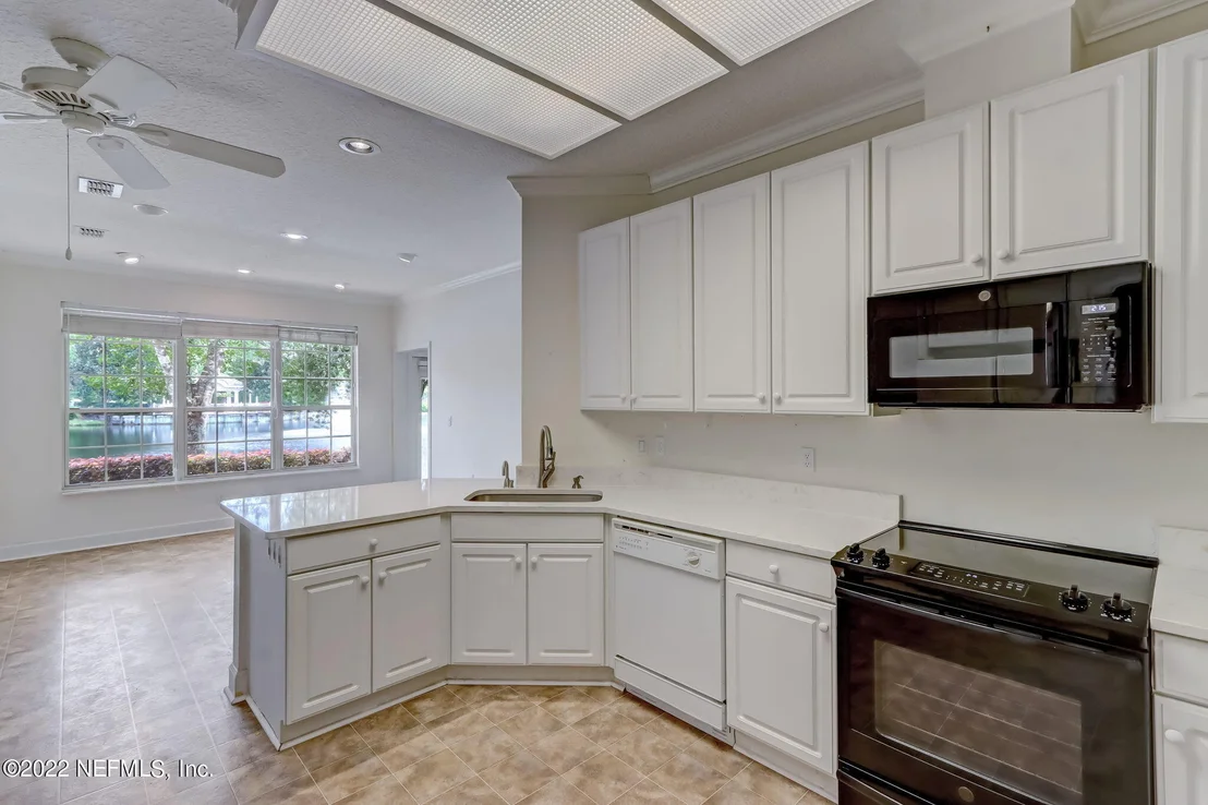 Photo of 13862 SILKVINE Lane