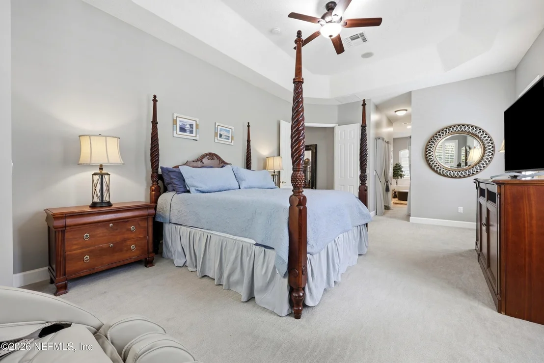 Photo of 828 RILEY Lane