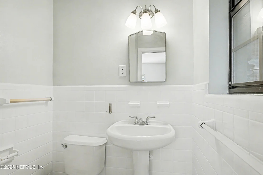 Photo of 2537 BUTTONWOOD Drive