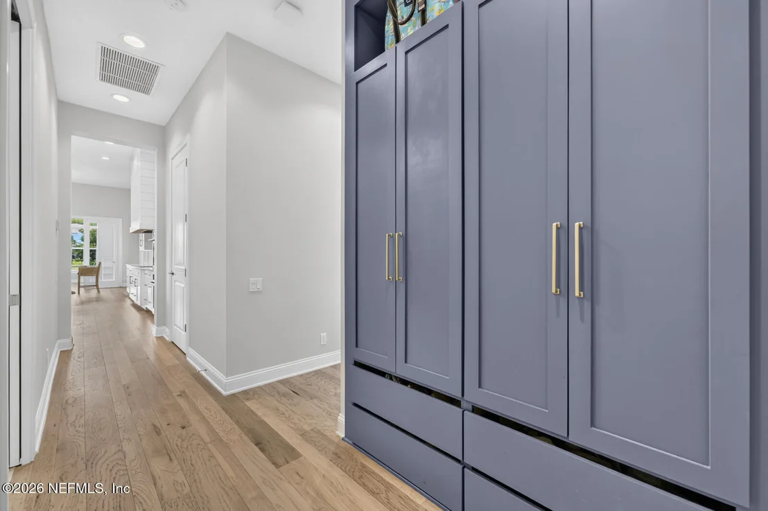 Photo of 5244 COMMISSIONERS Drive