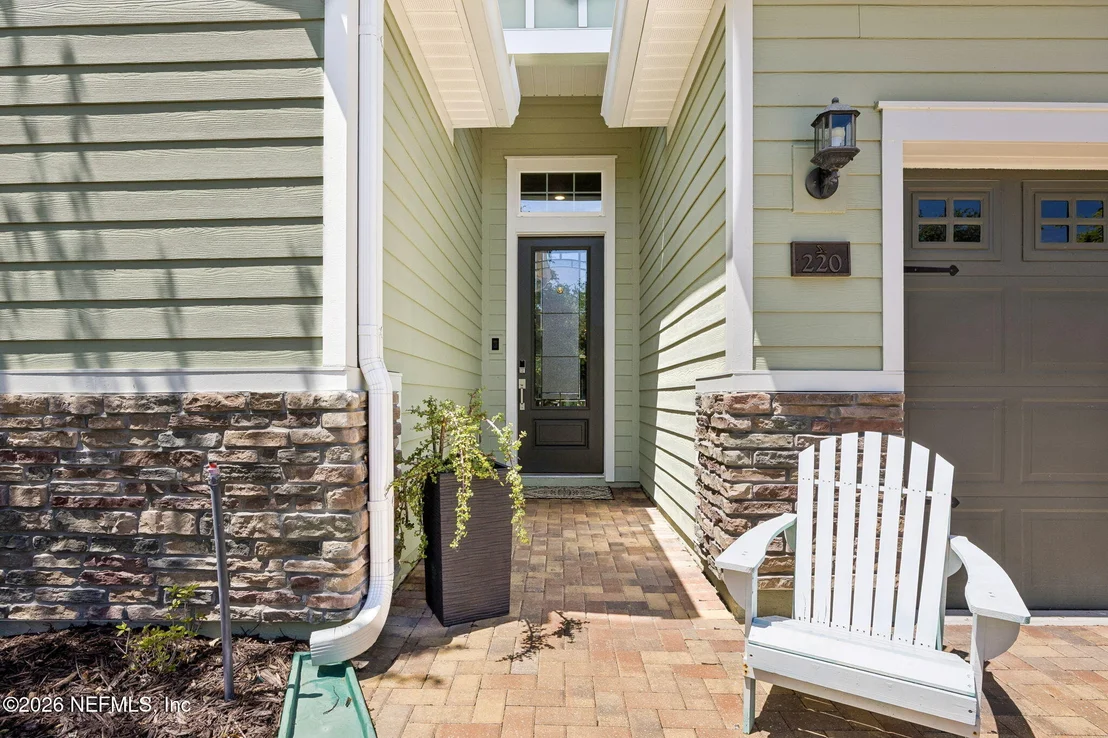Photo of 220 RIVERCLIFF Trail
