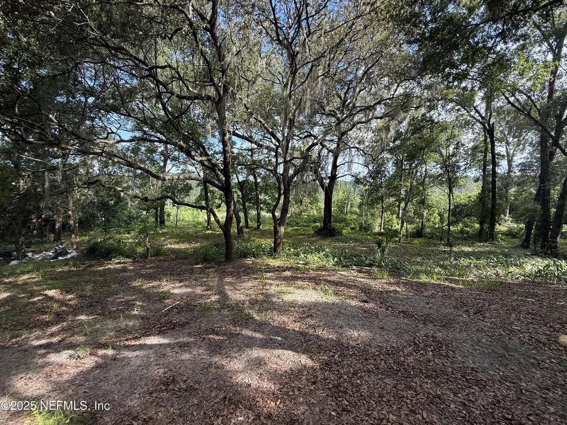 Photo of 225 IVANHOE Drive