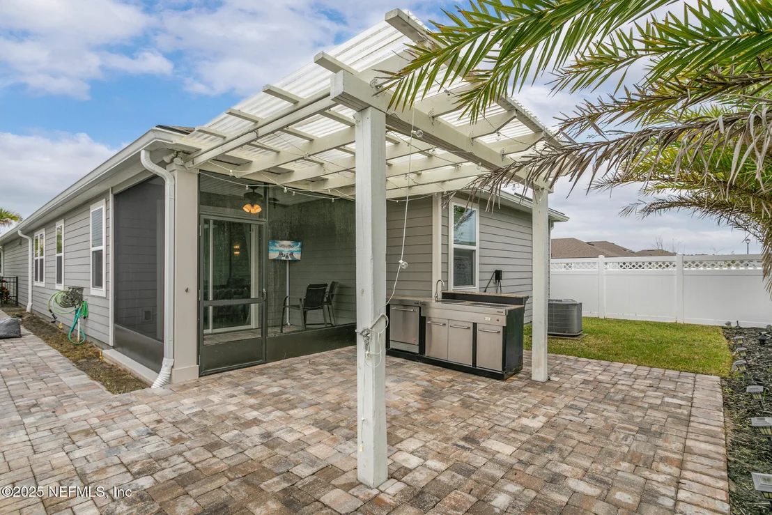 Photo of 124 SILVERLEAF VILLAGE Drive