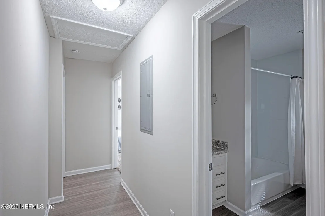 Photo of 10377 GRAYSON Street