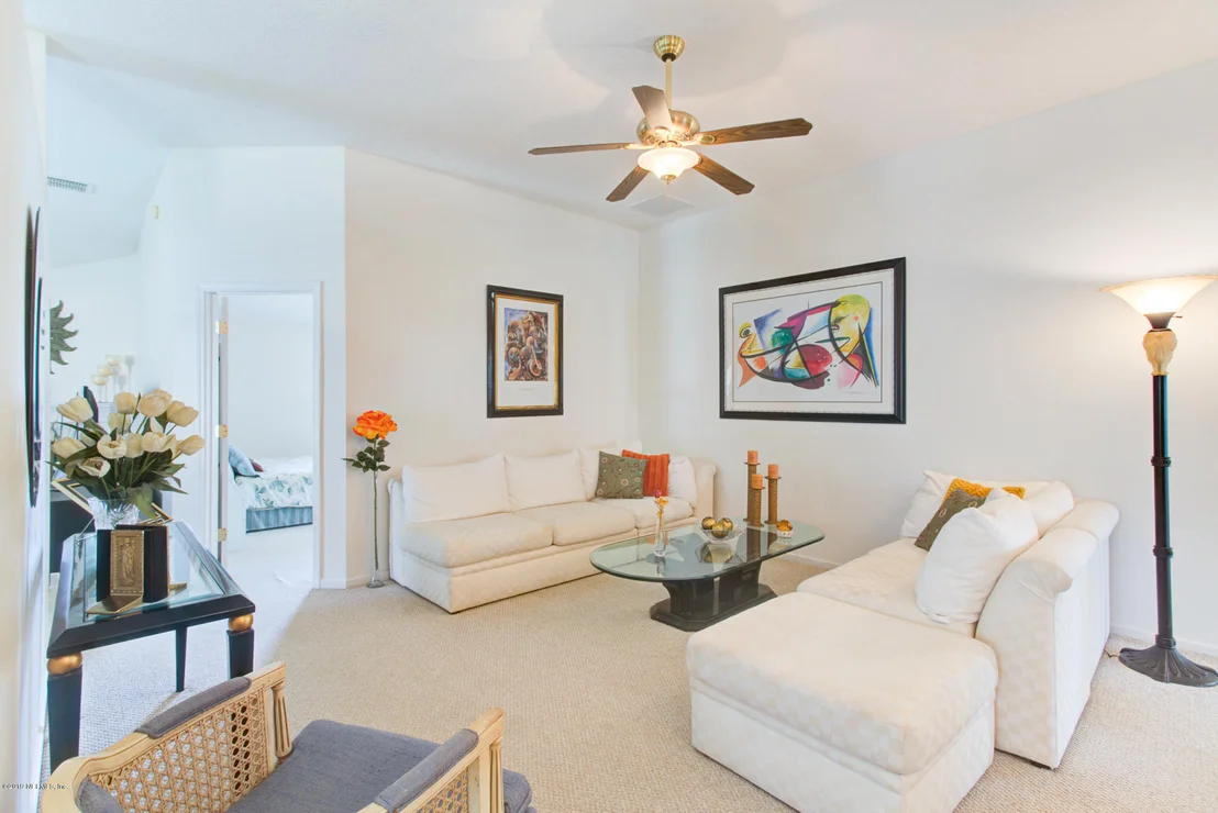Photo of 924 N LILAC Loop