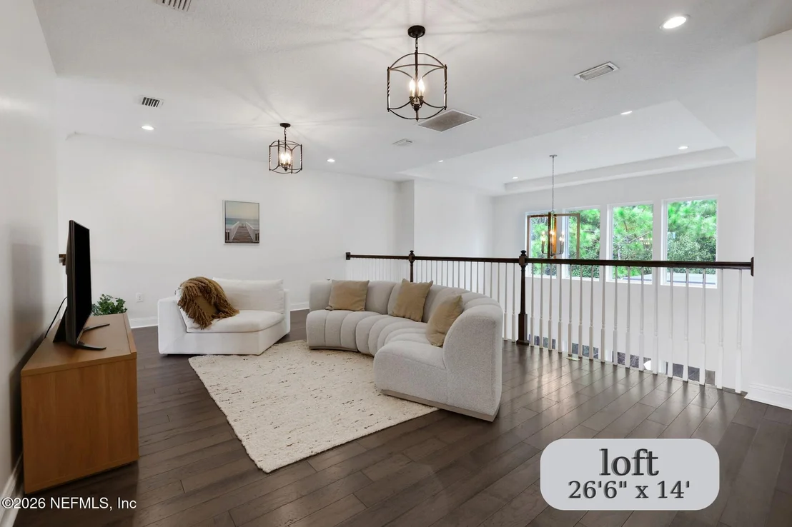 Photo of 10164 SILVERBROOK Trail