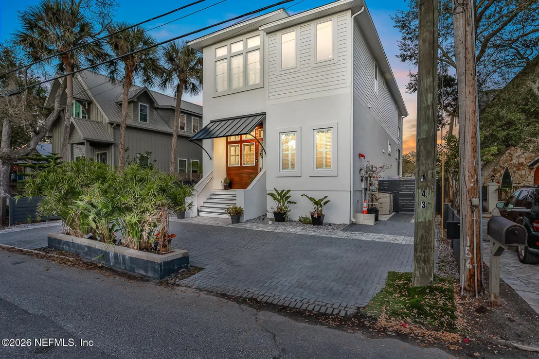 Photo of 143 WASHINGTON Street