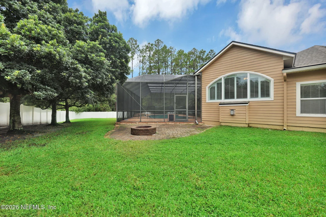 Photo of 879 SONGBIRD Drive