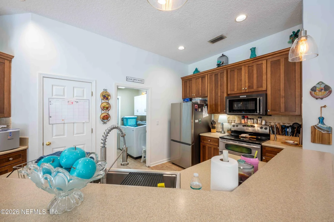 Photo of 838 WESTMINSTER Drive