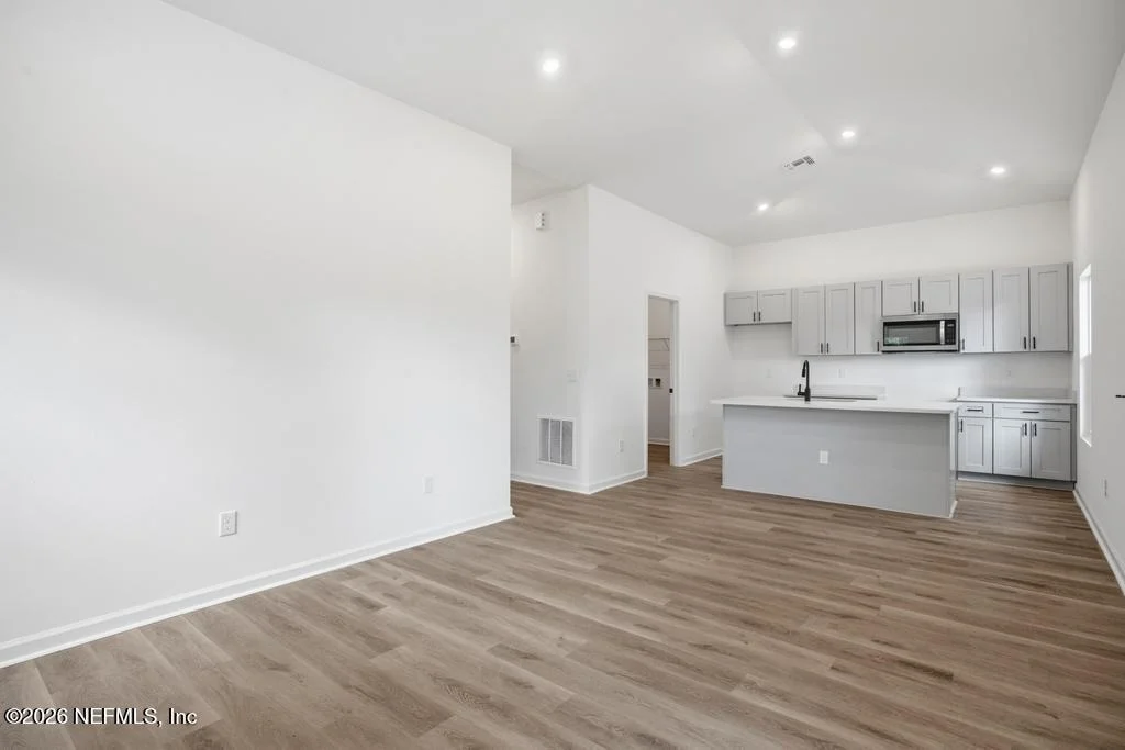 Photo of 12164 LYONS Street