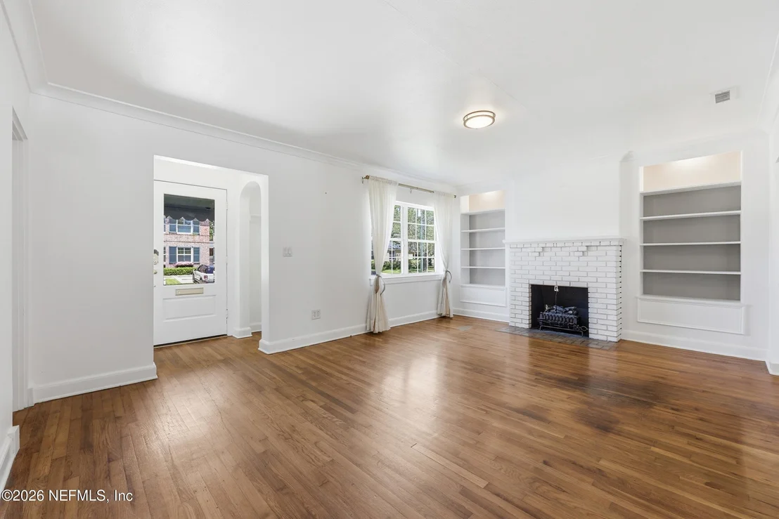 Photo of 1622 AVOCA Place