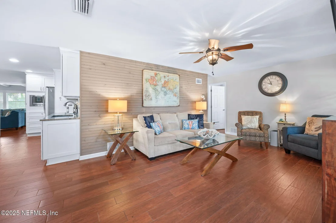 Photo of 5454 2ND Street