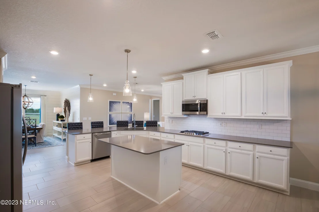 Photo of 504 OAKLAWN Court