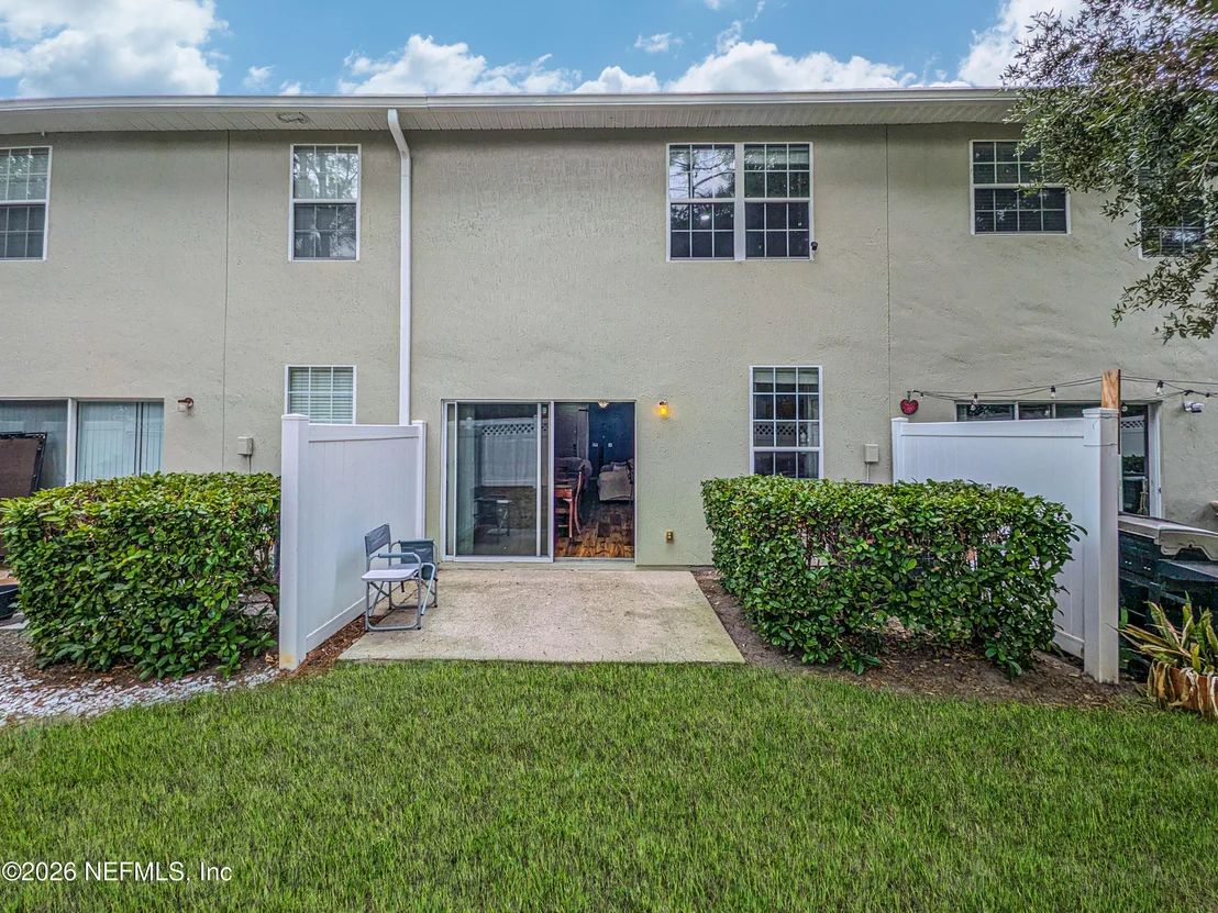 Photo of Unit B at 3690 CRESWICK Circle