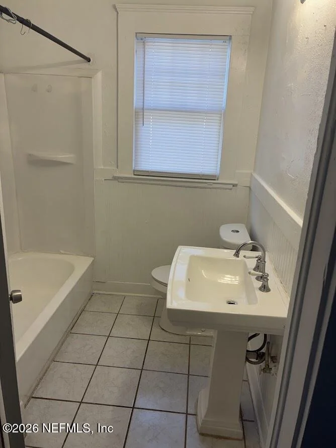 Photo of 2036 MONCRIEF Road