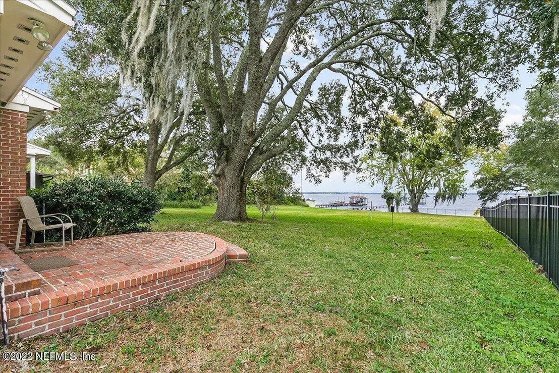 Photo of 1348 BAYLOR Lane