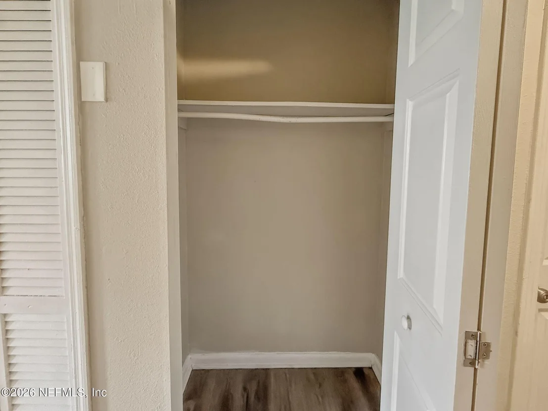 Photo of 5233 DALLEN LEA Drive