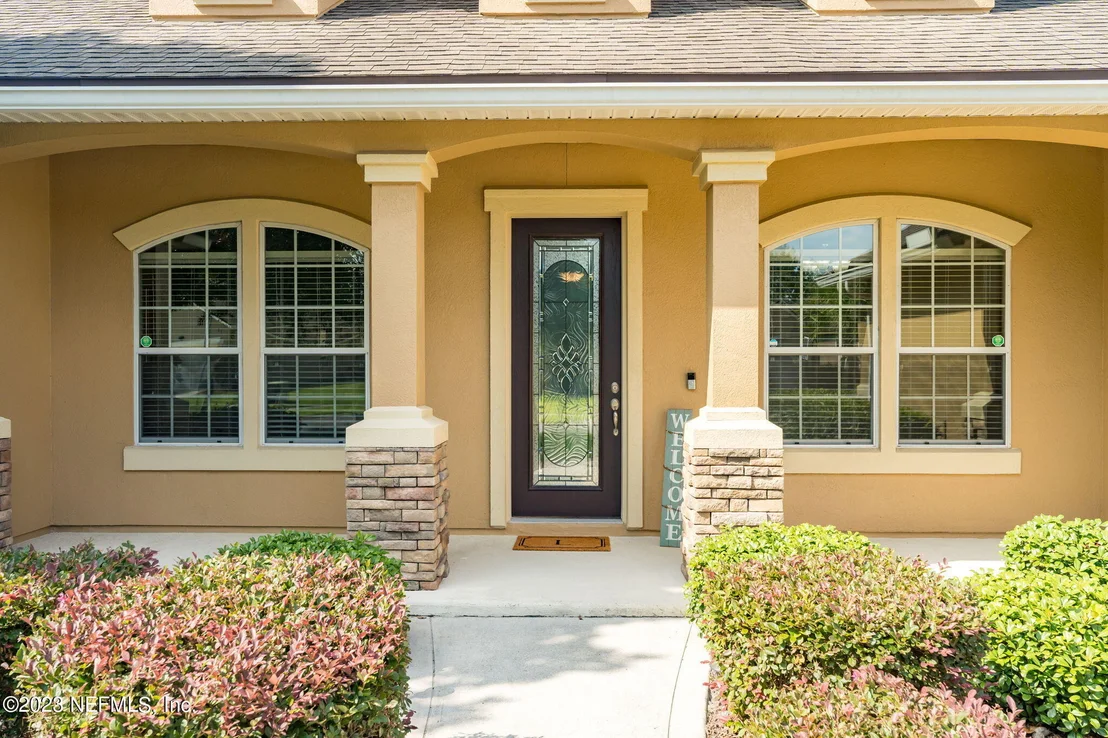 Photo of 548 SADDLESTONE Drive