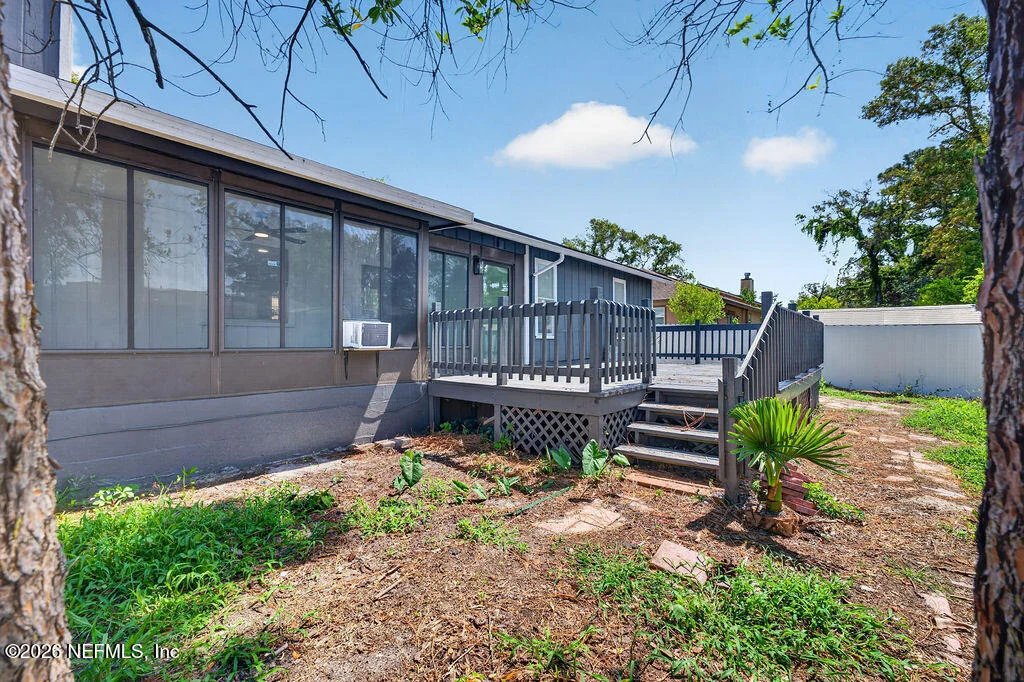 Photo of 8050 MARSEILLES Drive
