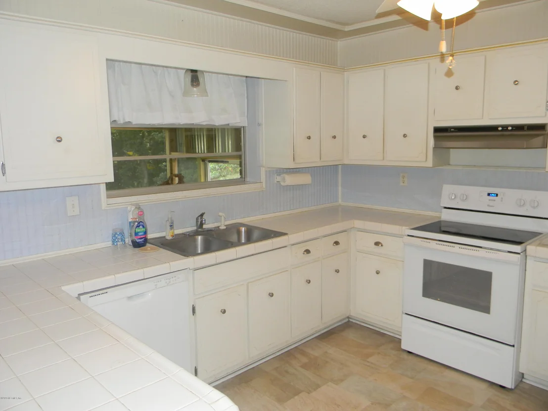 Photo of 1433 HARBOR OAKS Road
