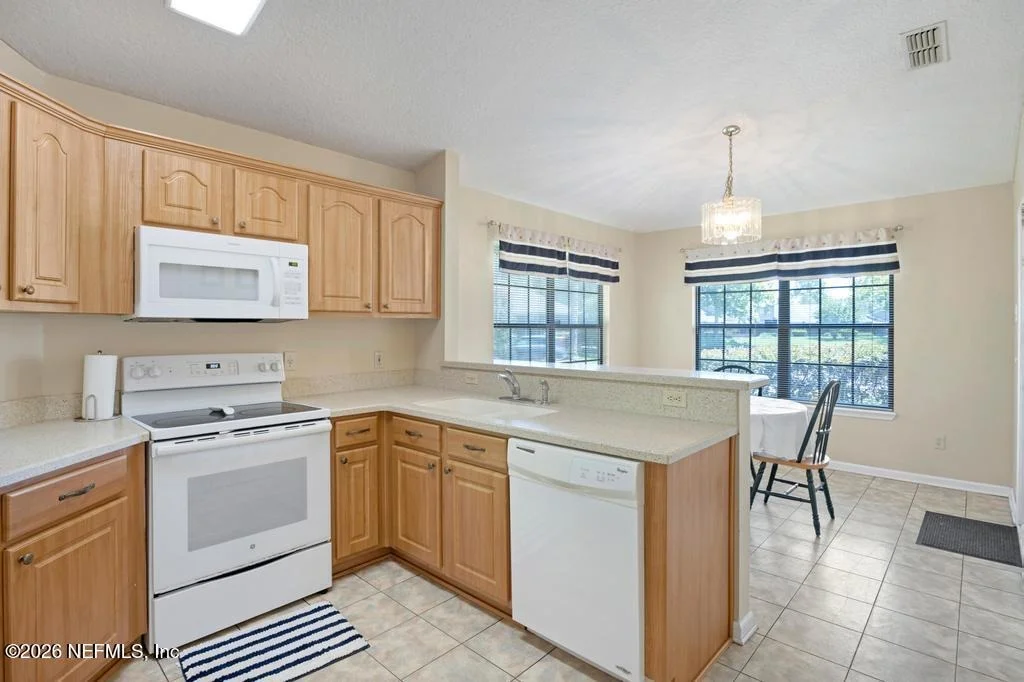 Photo of 7594 BAYMEADOWS Circle W