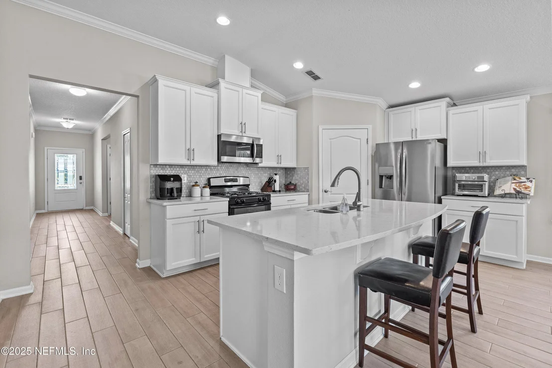 Photo of 1178 SHETLAND Drive