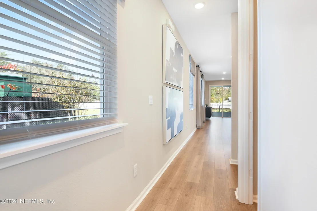Photo of 5628 TOMAHAWK LAKE Drive