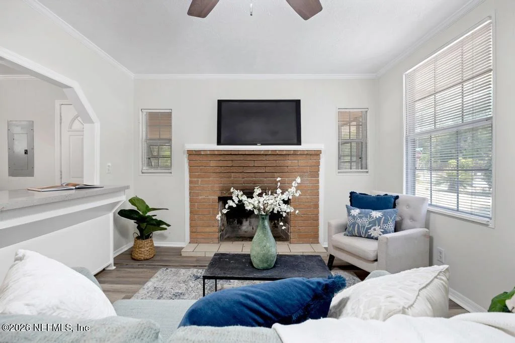 Photo of 166 HERNANDO Drive
