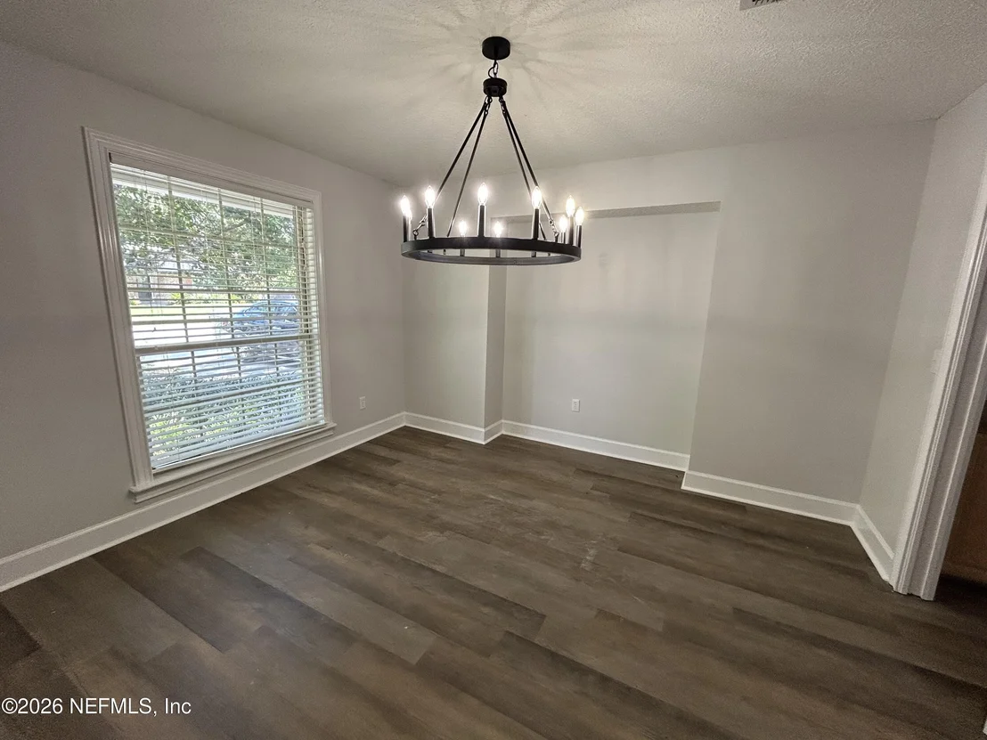 Photo of 1607 SHEFFIELD Place