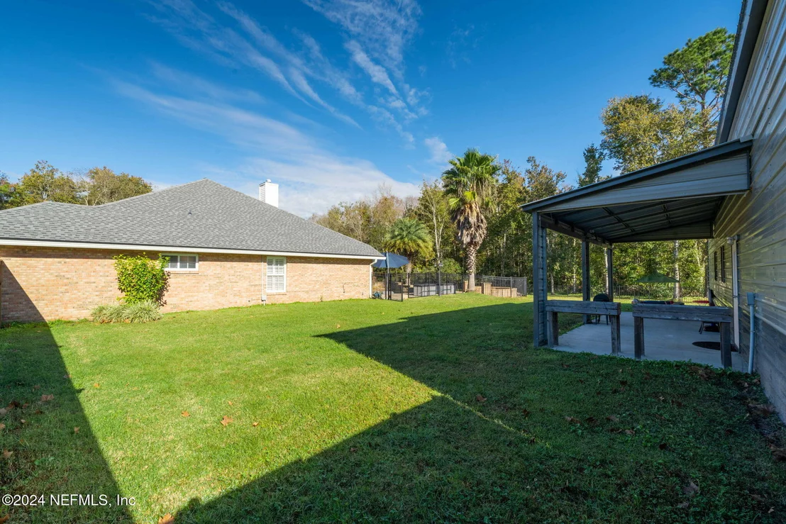 Photo of 44017 GREEN MEADOWS Lane
