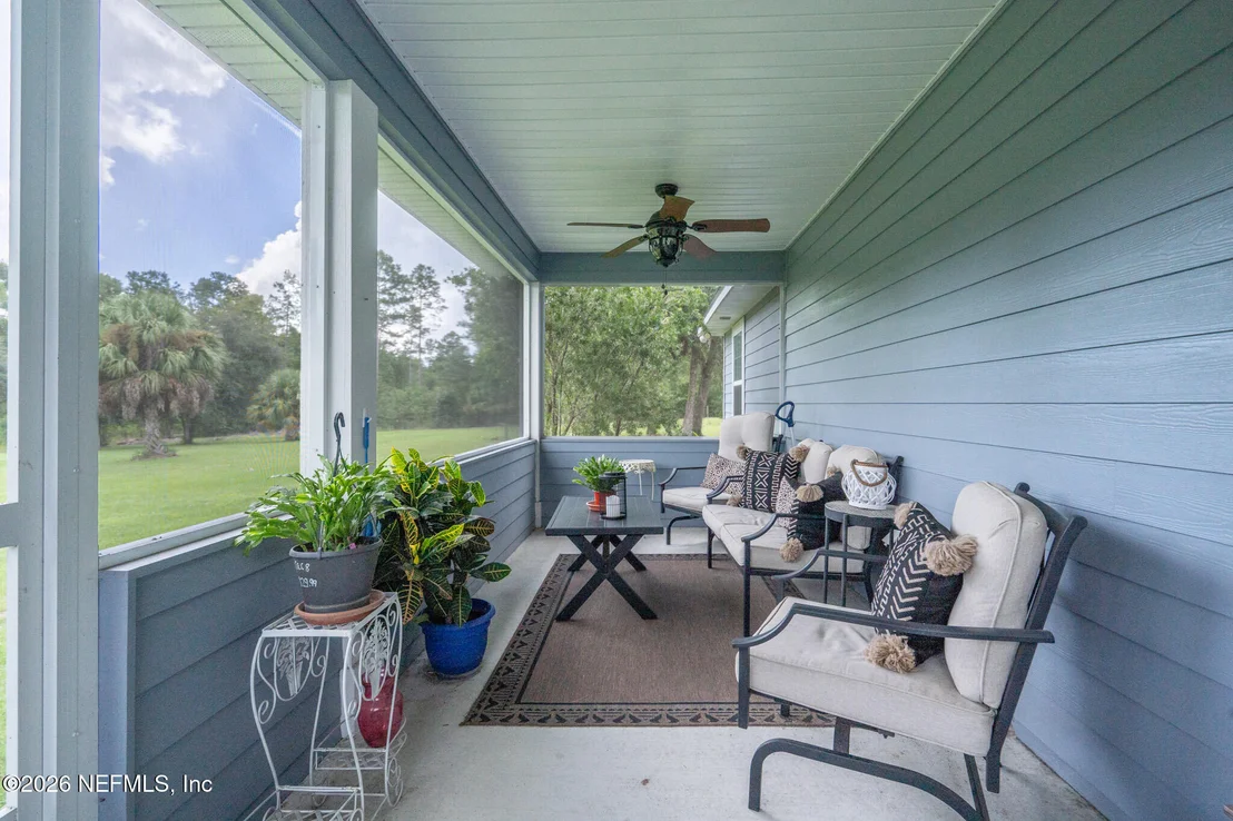 Photo of 272785 MURRHEE Road