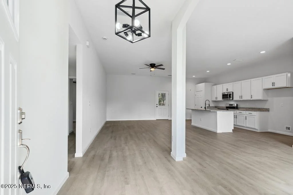 Photo of 6894 BARNEY Road