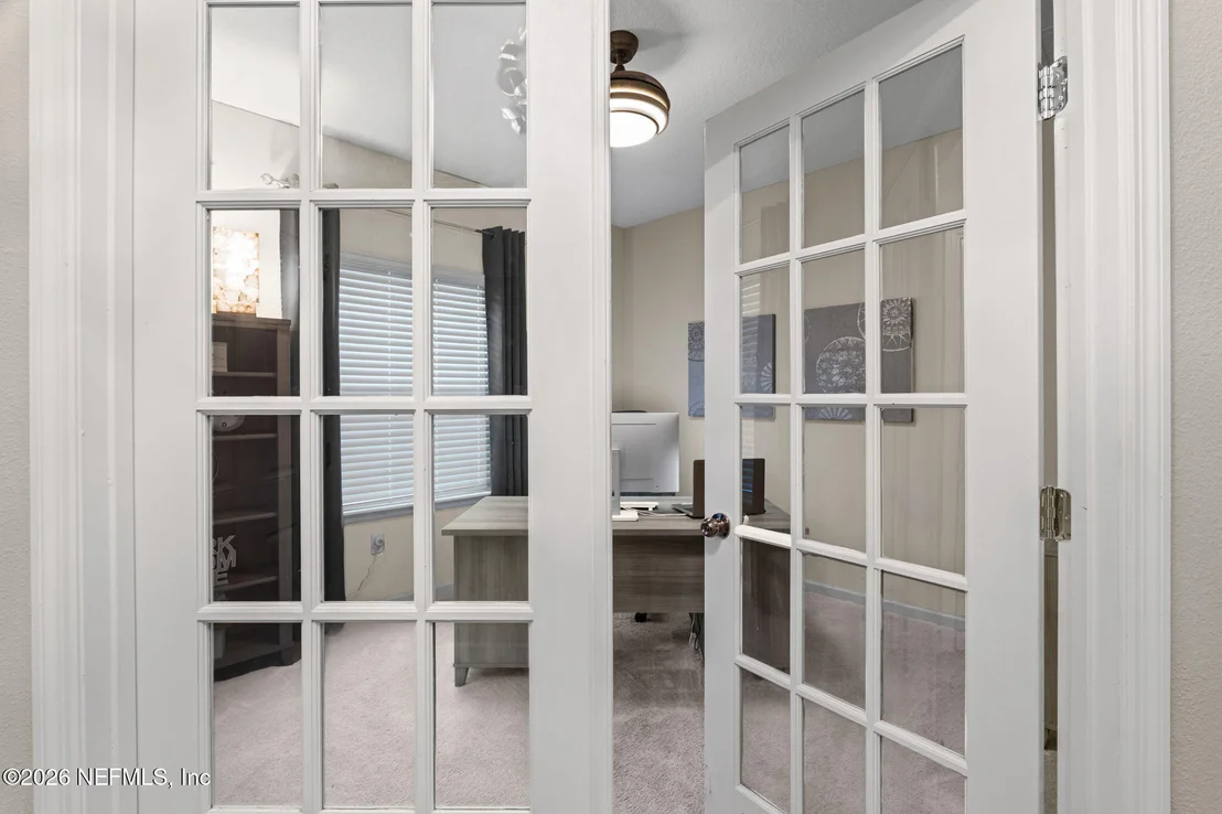 Photo of 39 CRYSTAL CREST Lane