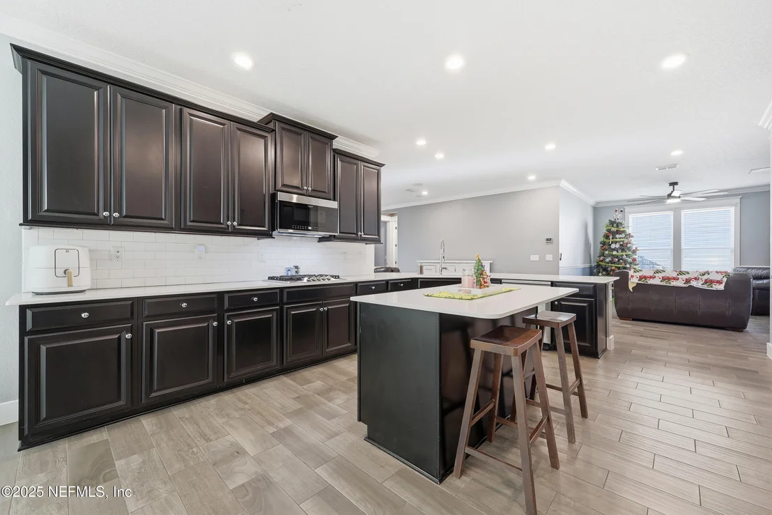 Photo of 105 CROWN COLONY Road