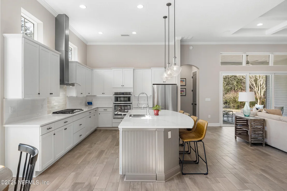 Photo of 447 GLENNEYRE Circle