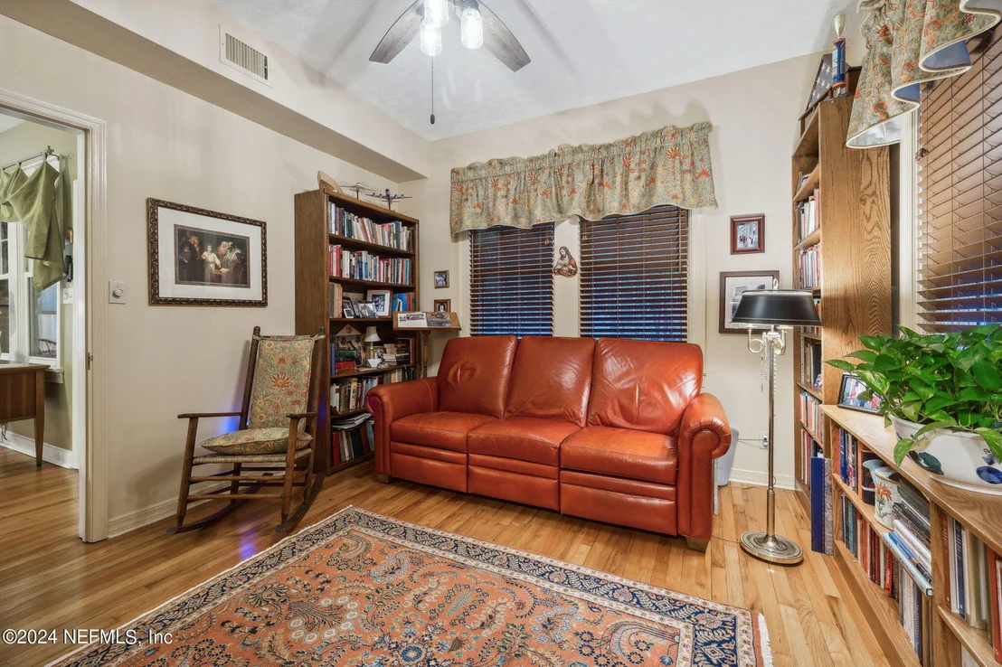 Photo of 3237 RANDALL Street