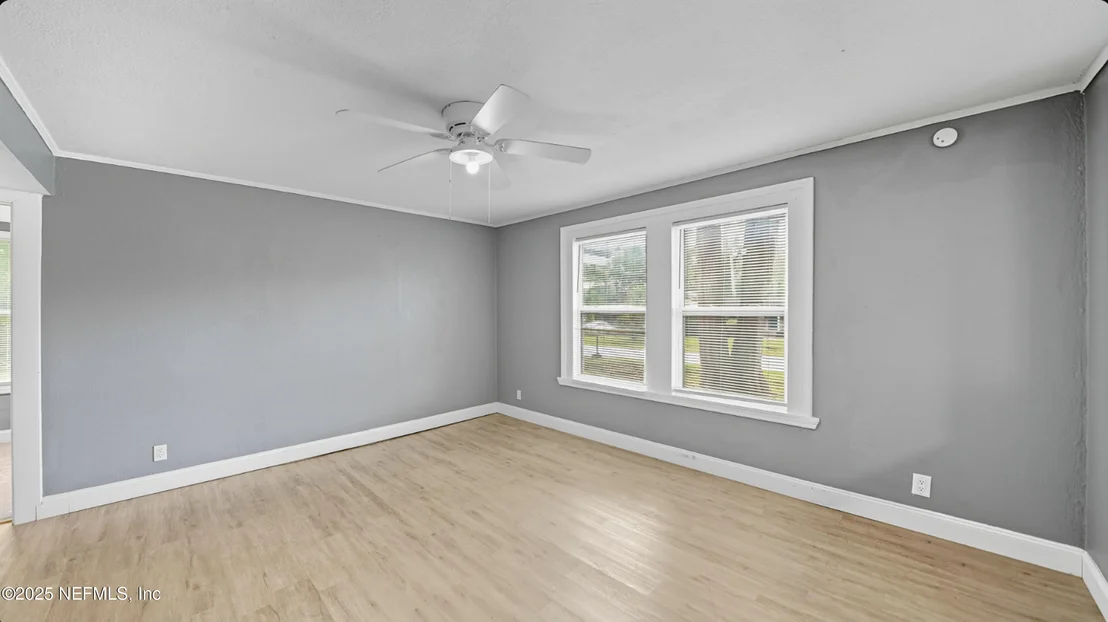 Photo of 7637 HAMMOND Boulevard