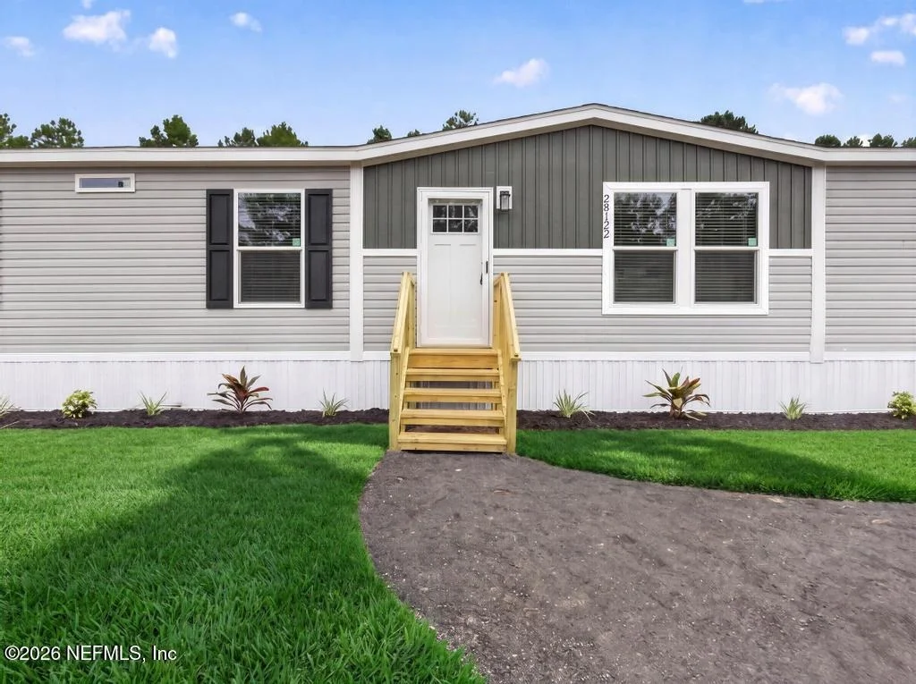 Photo of 28122 TRINITY Lane